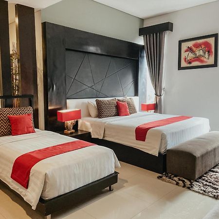 Prima Sr Hotel & Convention Yogyakarta Sleman  Luaran gambar