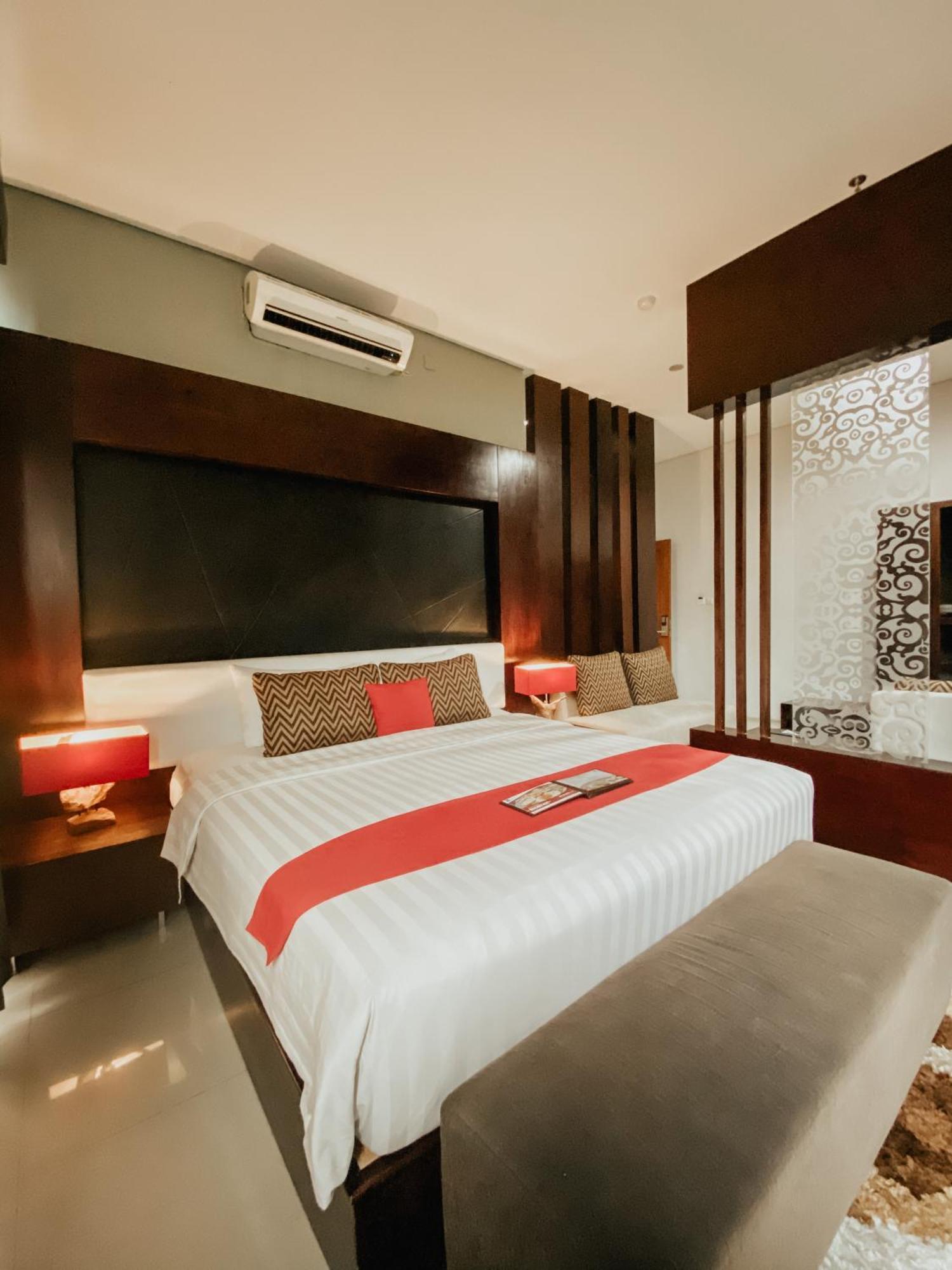 Prima Sr Hotel & Convention Yogyakarta Sleman  Luaran gambar