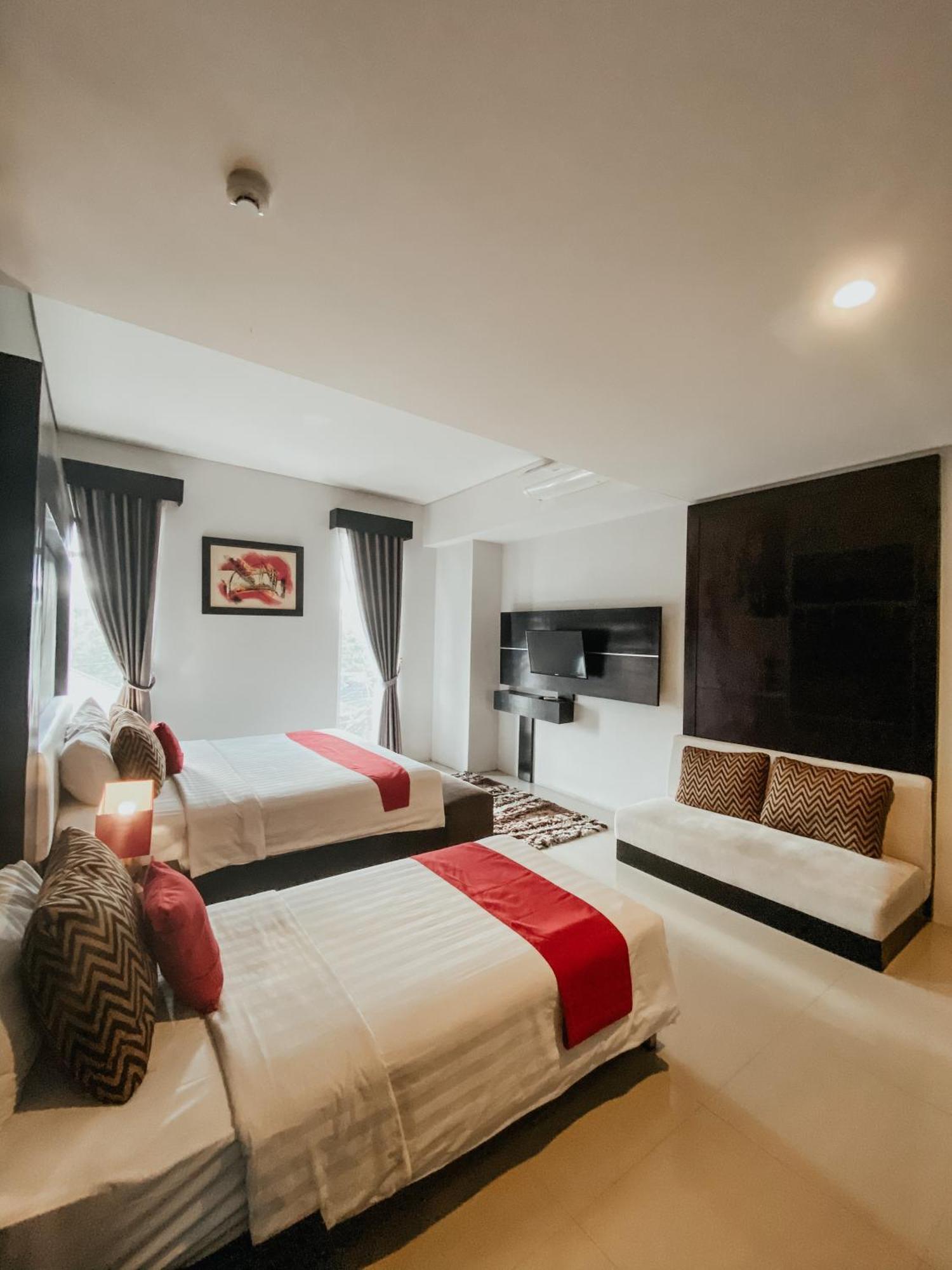 Prima Sr Hotel & Convention Yogyakarta Sleman  Luaran gambar