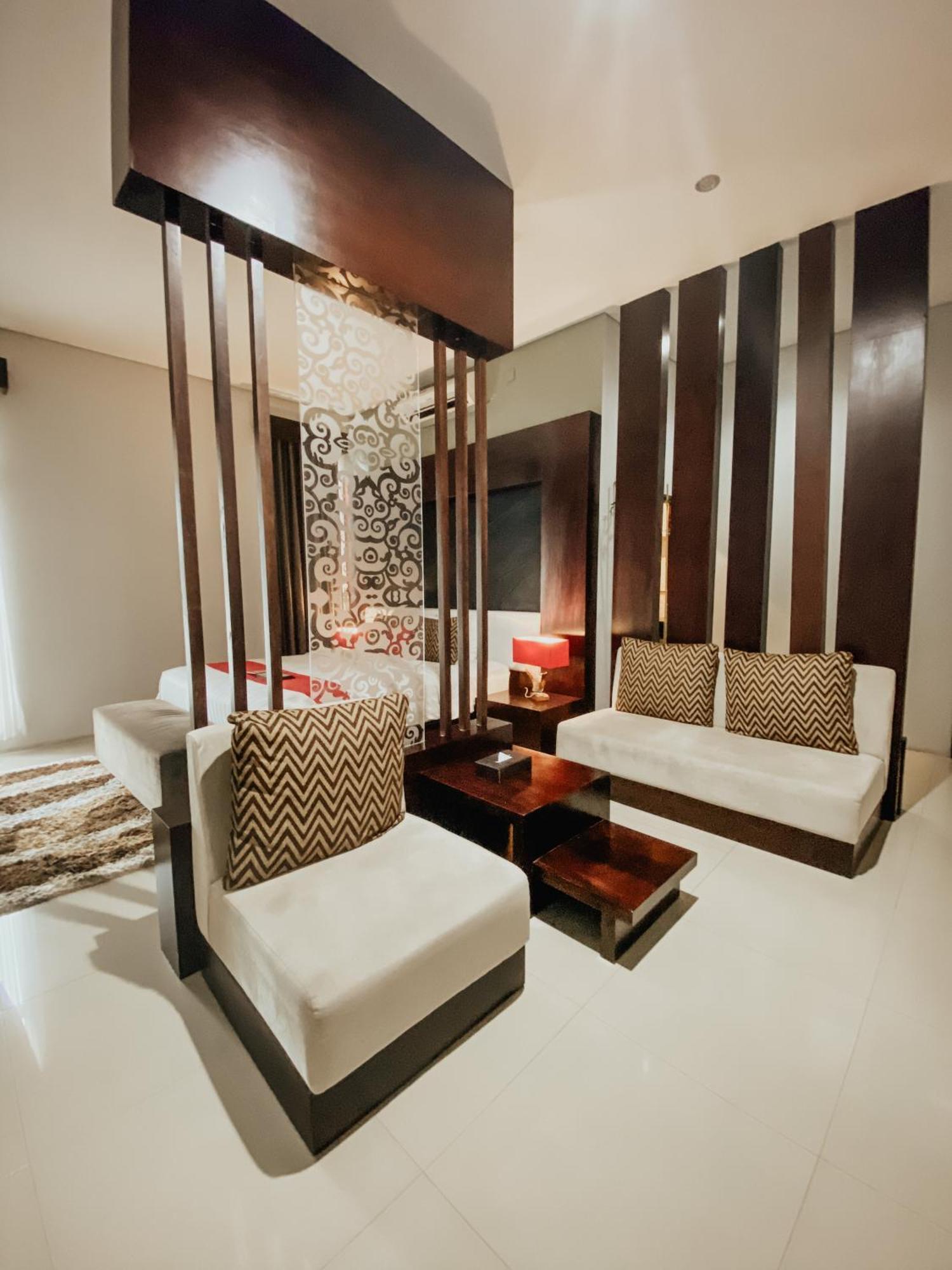Prima Sr Hotel & Convention Yogyakarta Sleman  Luaran gambar