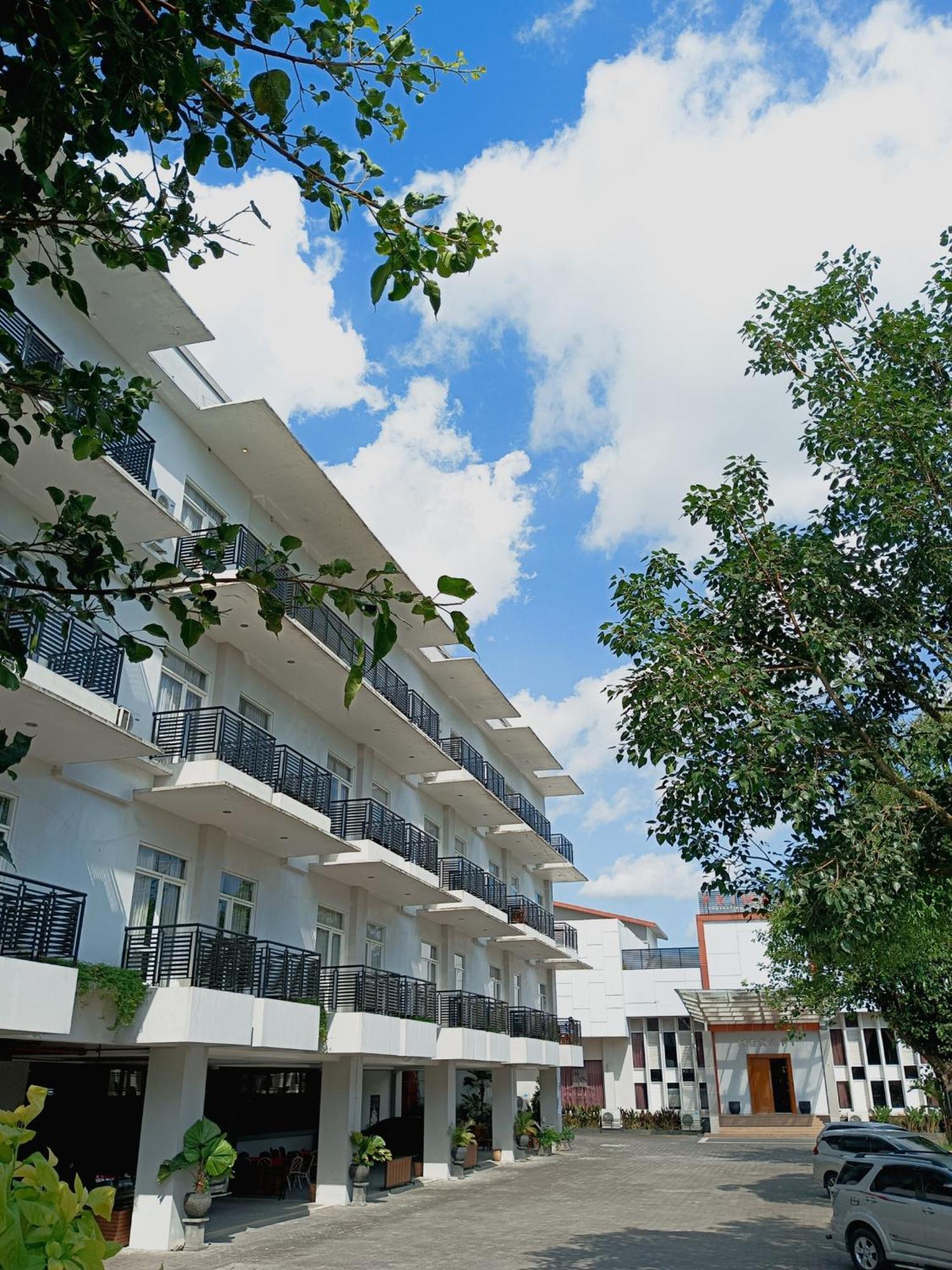 Prima Sr Hotel & Convention Yogyakarta Sleman  Luaran gambar