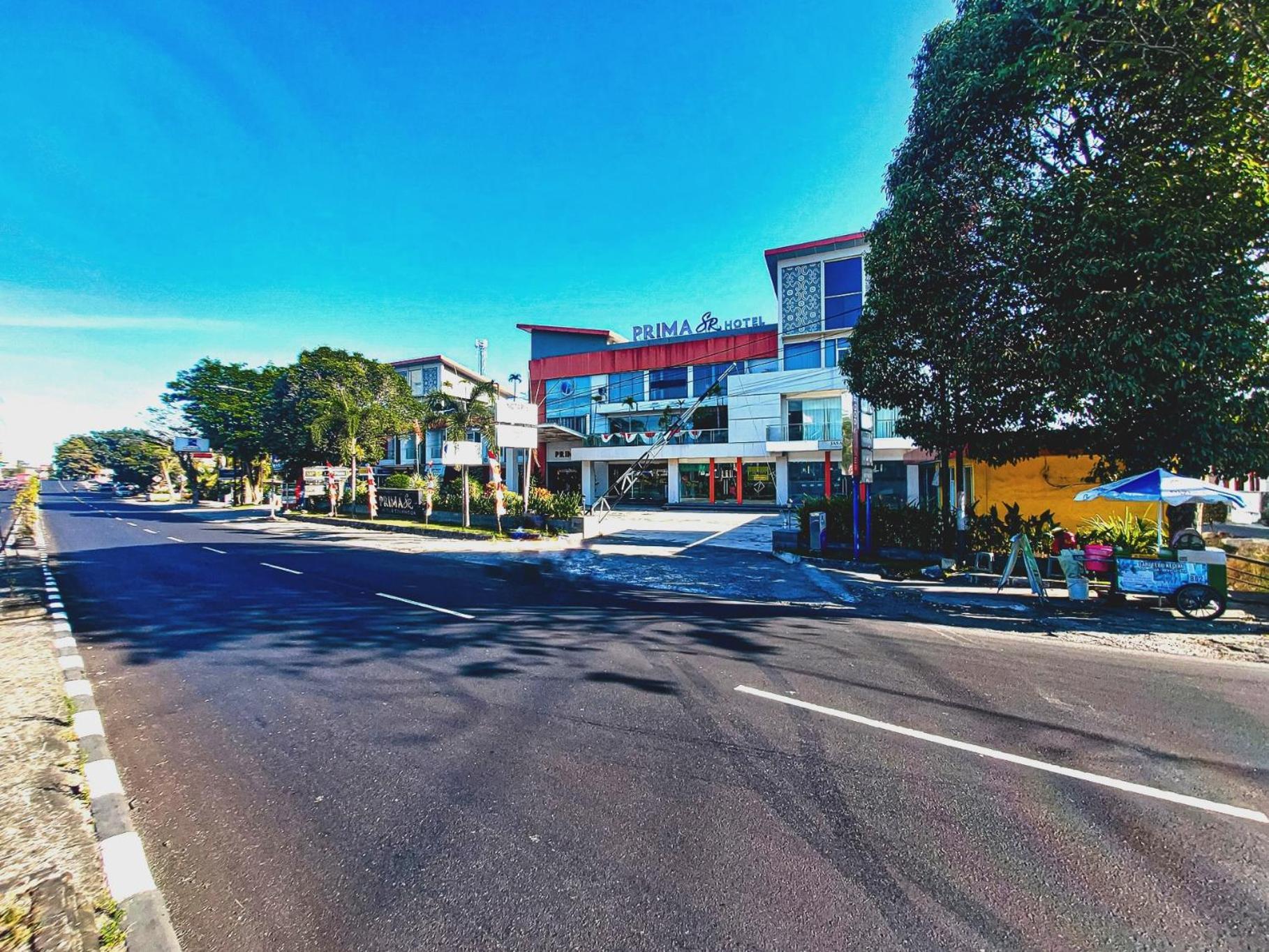 Prima Sr Hotel & Convention Yogyakarta Sleman  Luaran gambar