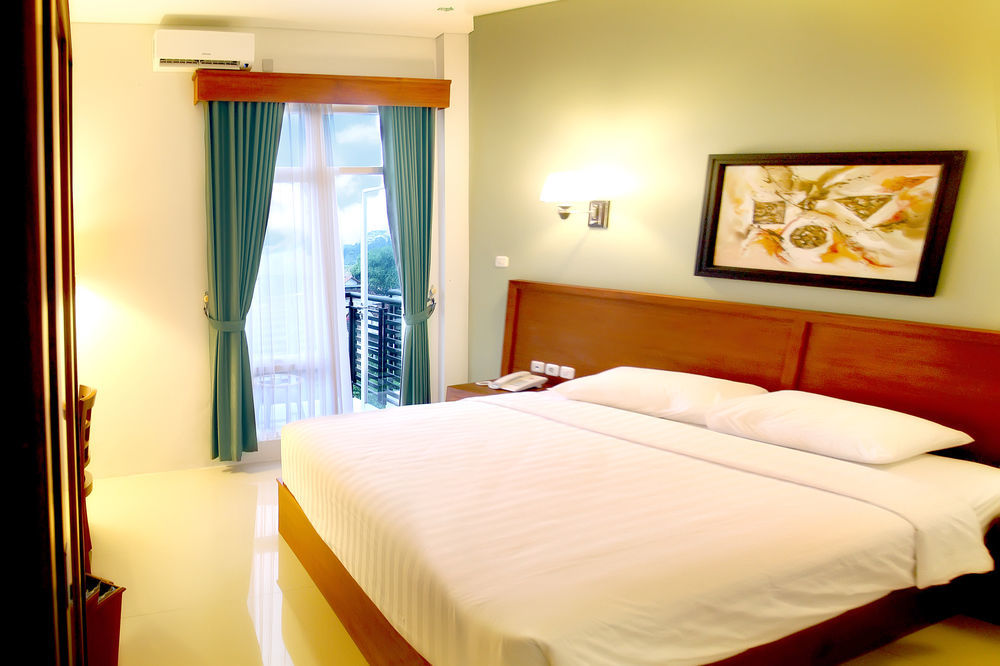 Prima Sr Hotel & Convention Yogyakarta Sleman  Luaran gambar