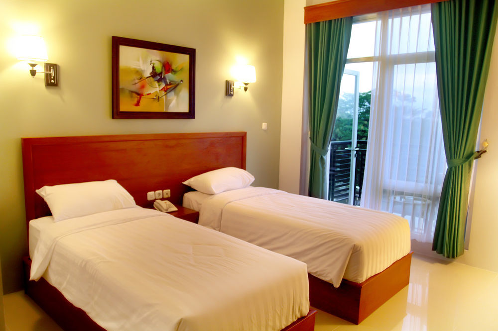 Prima Sr Hotel & Convention Yogyakarta Sleman  Luaran gambar