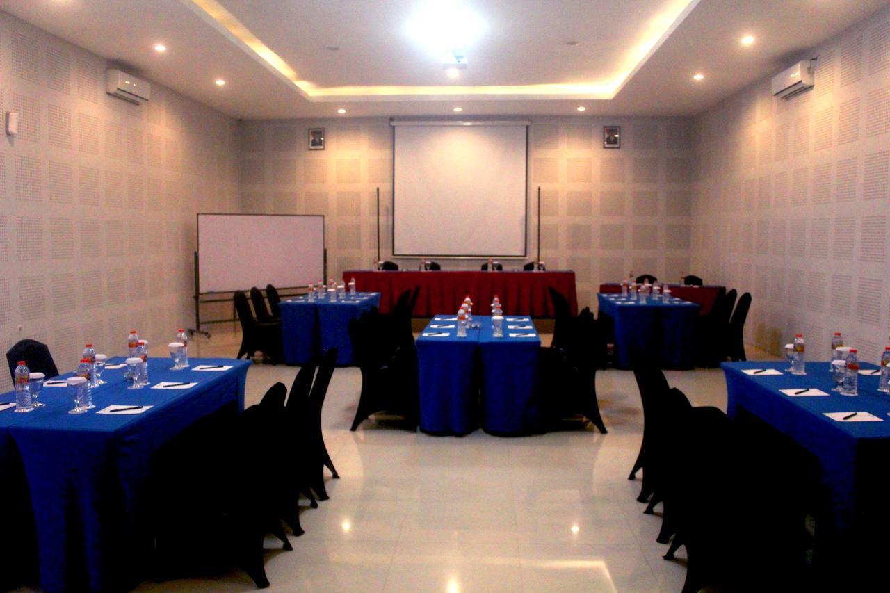 Prima Sr Hotel & Convention Yogyakarta Sleman  Luaran gambar