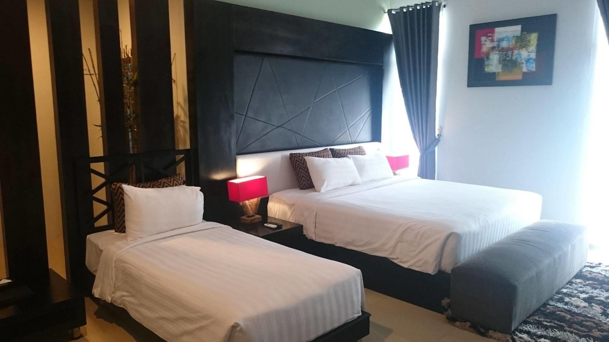Prima Sr Hotel & Convention Yogyakarta Sleman  Luaran gambar