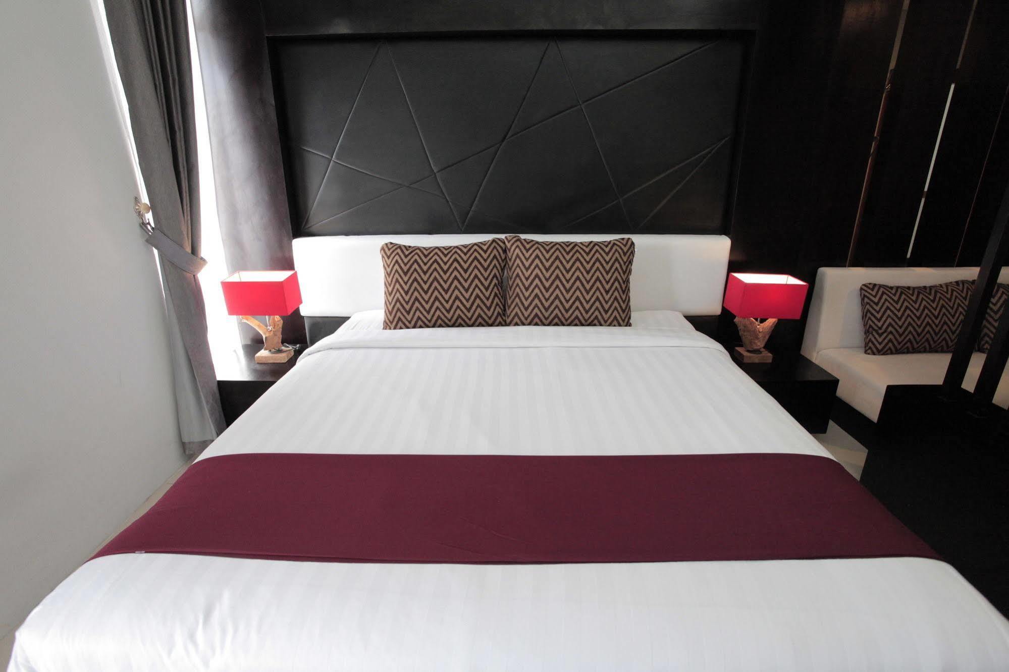 Prima Sr Hotel & Convention Yogyakarta Sleman  Luaran gambar