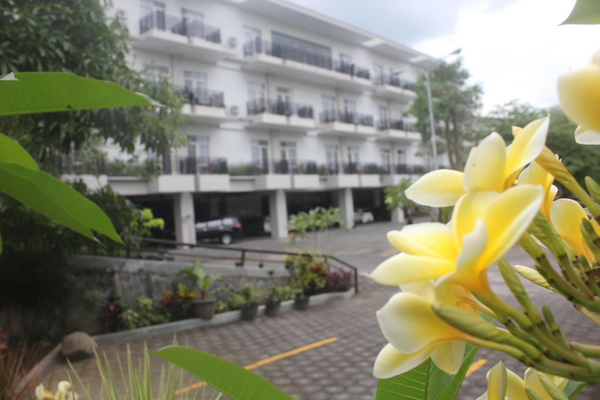 Prima Sr Hotel & Convention Yogyakarta Sleman  Luaran gambar