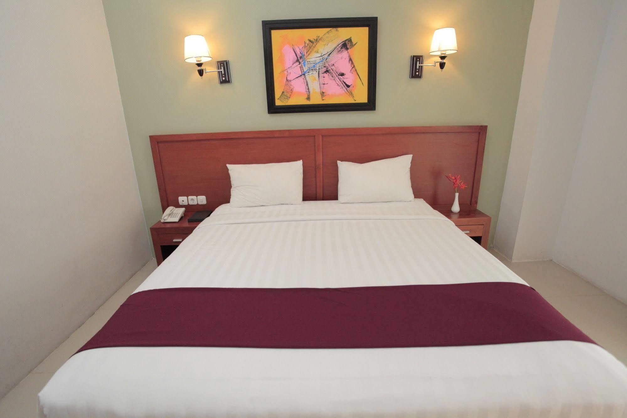 Prima Sr Hotel & Convention Yogyakarta Sleman  Luaran gambar